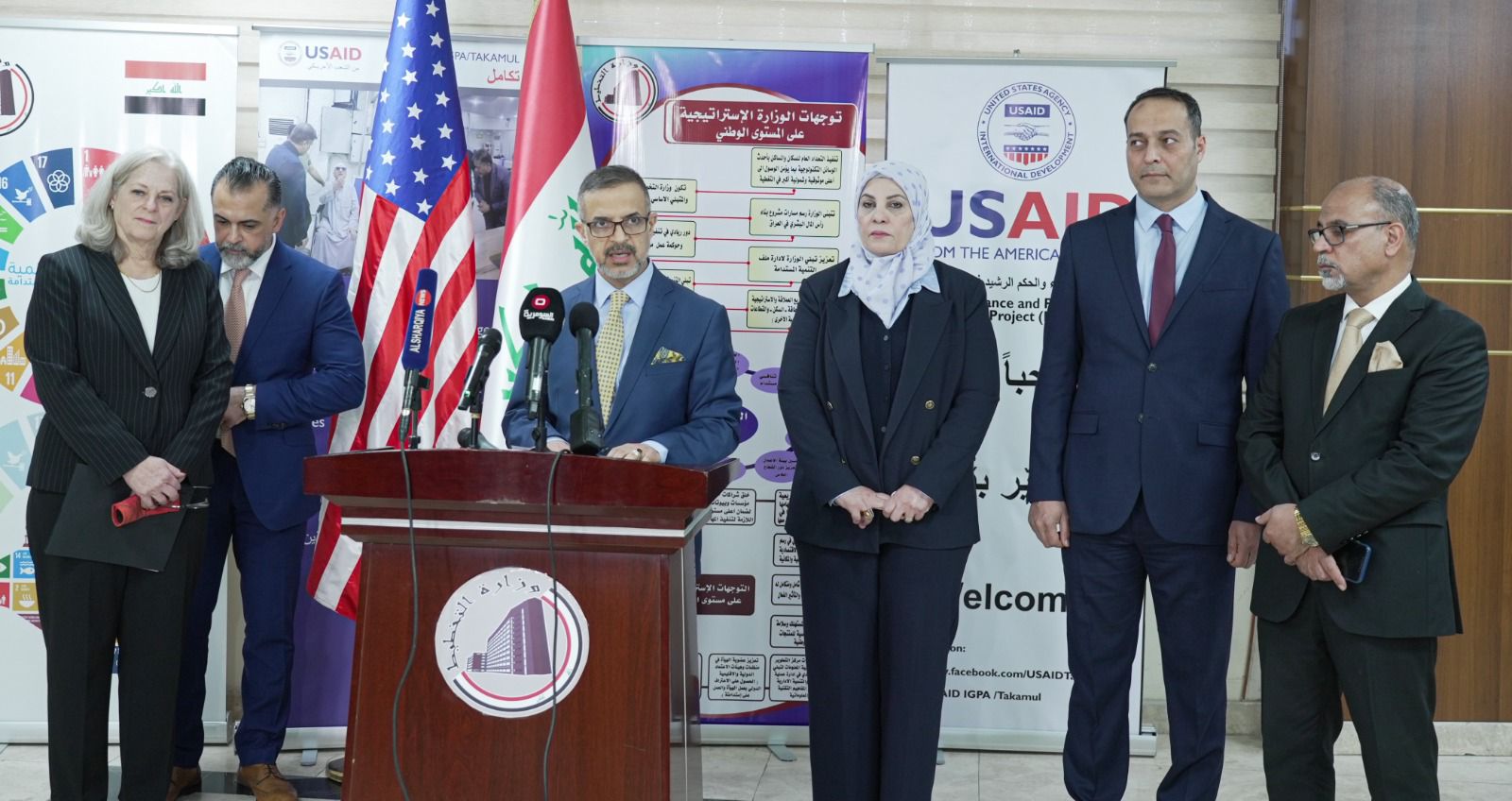 تعاون عراقي &#8211; امريكي لتحسين مستوى اداء المؤسسات وارساء مبادي الحكم الرشيد