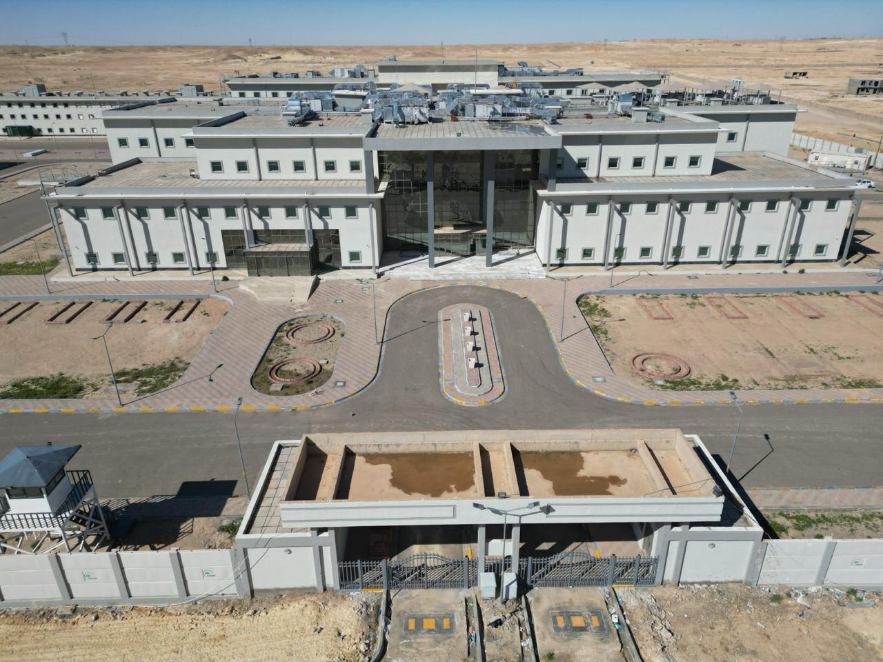 Read more about the article وزارة التخطيط تتابعُ ميدانيا تنفيذ مشروع مُستشفى حديثة سعة (200) سرير في مُحافظة الأنبار