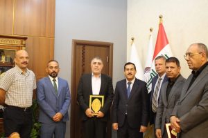 Read more about the article الجهاز المركزي للتقييس والسيطرة النوعية في وزارة التخطيط يمنح مصفى الدورة وشركة حديد العراق شهادة مطابقة وعلامة جودة
