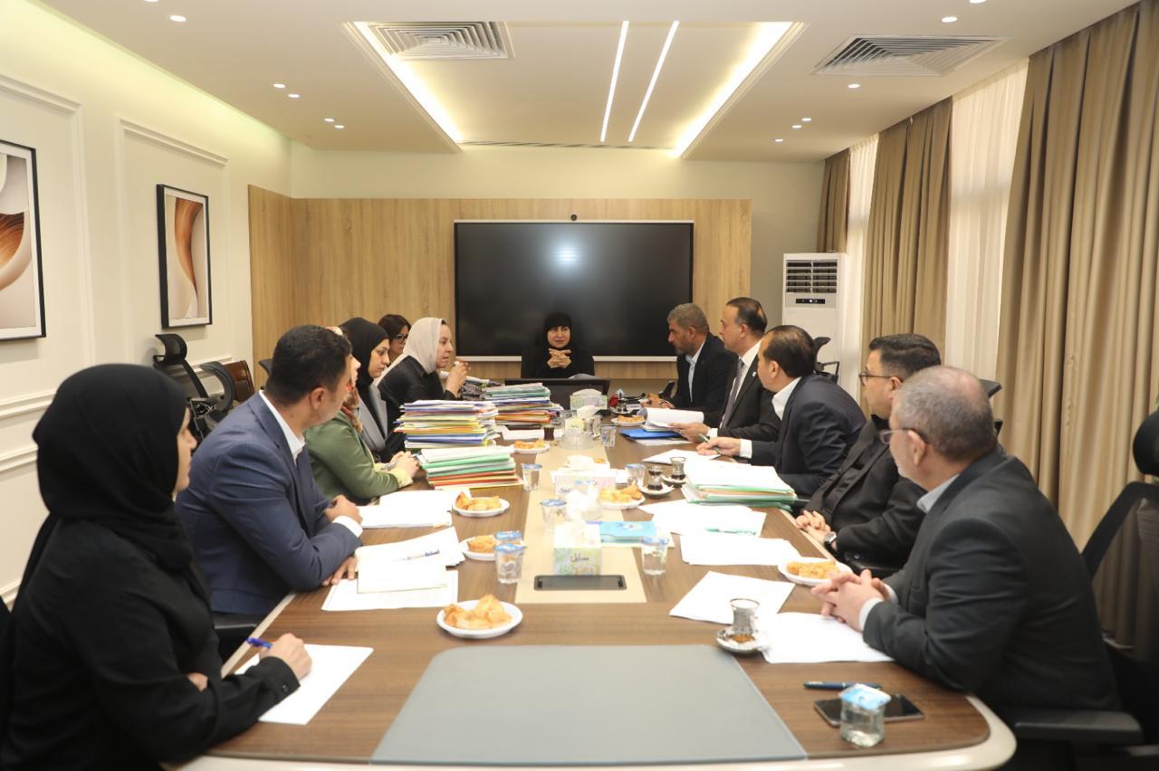 You are currently viewing لجنة تصنيف المقاولين في وزارة التخطيط تُنجز أكثر من 34 هوية خلال جلستها الـ(134)