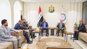 نائب رئيس مجلس الوزراء – وزير التخطيط يبحث مع رئيس مؤسسة الشهداء آليات تنفيذ المشاريع الداعمة لعوائل الشهداء