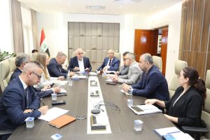 Read more about the article وزارة التخطيط تبحث مع البنك الدولي تمويل مشاريع استراتيجية لتعزيز التنمية في العراق