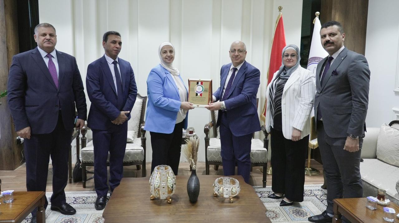 Read more about the article وكيل وزارة التخطيط يُكرم المنسقة القطرية لمنظمة العمل الدولية لمناسبة انتهاء مهامها في العراق