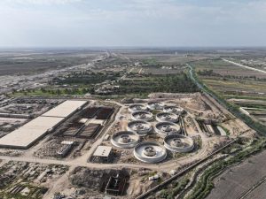 Read more about the article وزارة التخطيط تتابع ميدانيًا مشروع ماء السماوة الكبير في محافظة المثنى