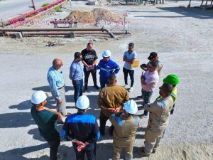 Read more about the article وزارة التخطيط تتابع ميدانياً مشروع تأهيل وحدة الأسفلت في مصفى السماوة بمحافظة المثنى