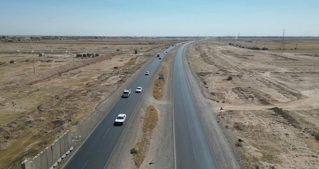 You are currently viewing وزارة التخطيط تبحث ميدانياً أسباب تلكؤ العمل بمشروع تأهيل وتطوير طريق بيجي – مفرق قضاء الشرقاط في محافظة صلاح الدين