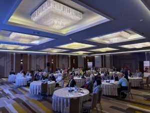 Read more about the article وزارة التخطيط تُقيم ورشة عمل حول تقييم الخطط وقياس الأثر لخطة التنمية الخمسية 2024-2028