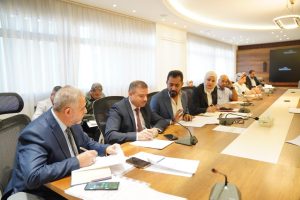 Read more about the article وزارة التخطيط تستعرضُ مشاريع القروض لموازنة 2026 وتحدّد أولويات التنمية