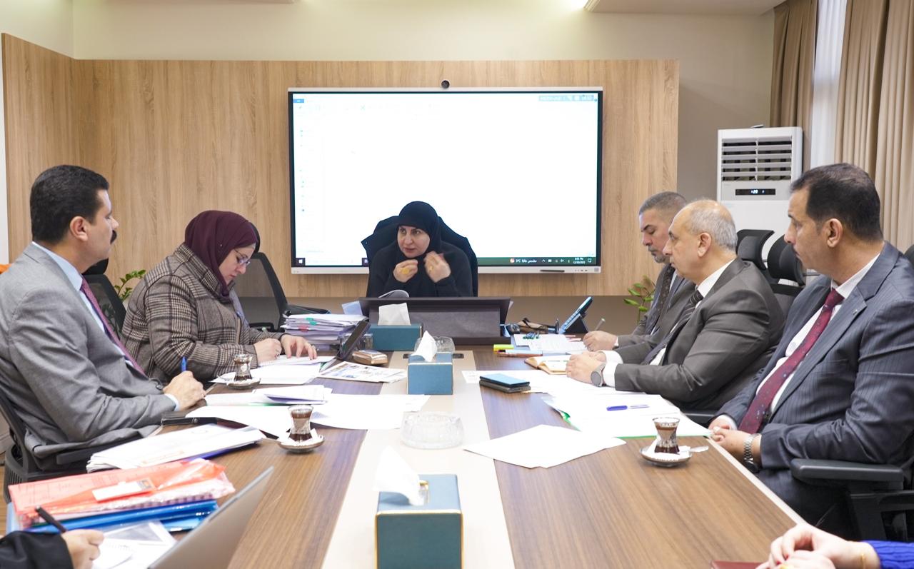 You are currently viewing وزارة التخطيط تبحث تحديث استراتيجية الإصلاح الإداري لتعزيز كفاءة المؤسسات الحكومية