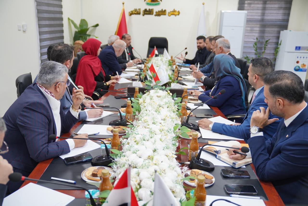 Read more about the article مجلس تطوير القطاع الخاص يبحث مع مدير عام الهيئة العامة للجمارك اليات تطبيق الرسوم الجمركية بعدالة