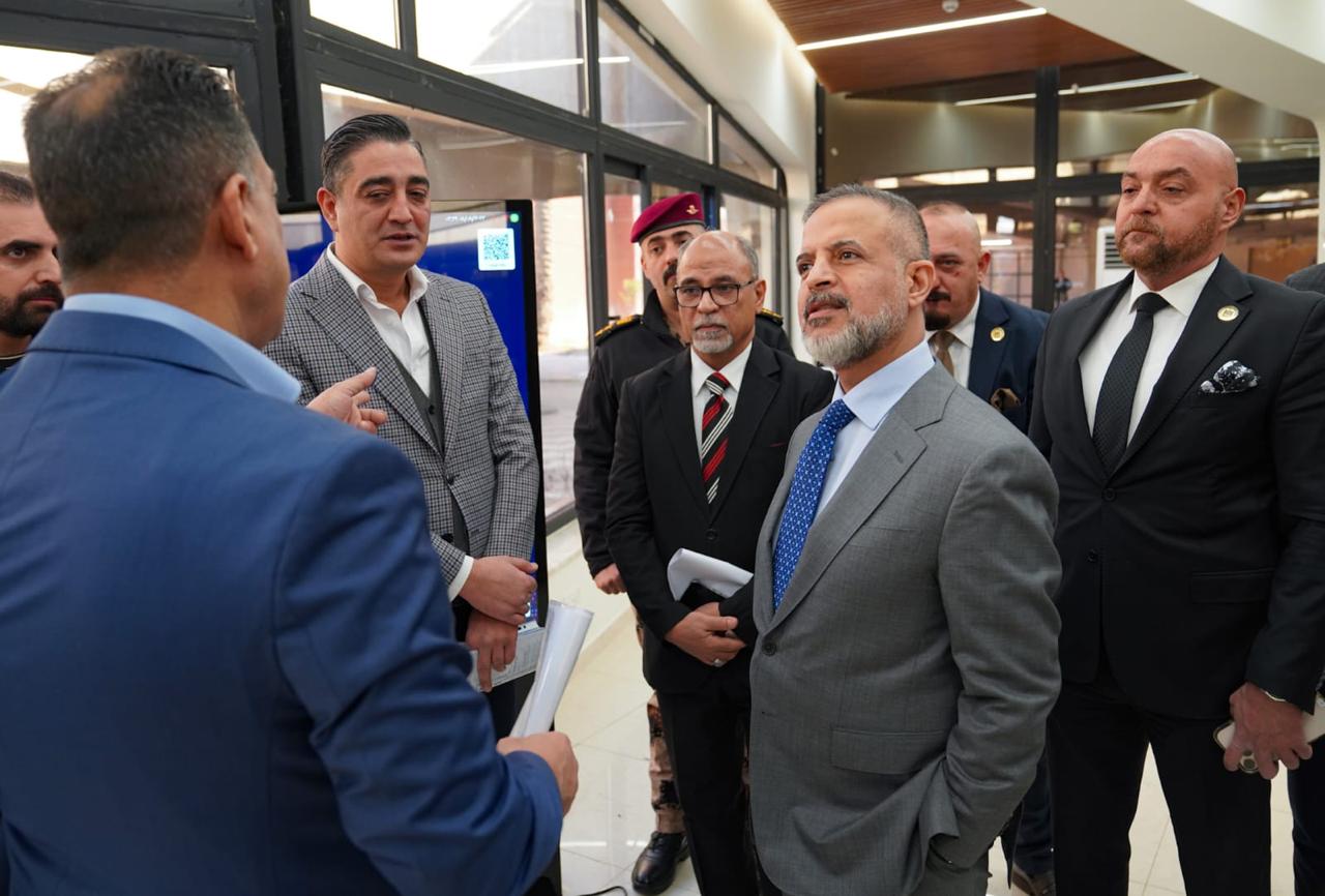 Read more about the article نائب رئيس مجلس الوزراء – وزير التخطيط يتفقد دوائر الوزارة ميدانياً ويوجه بحسم معاملات المواطنين دون إبطاء