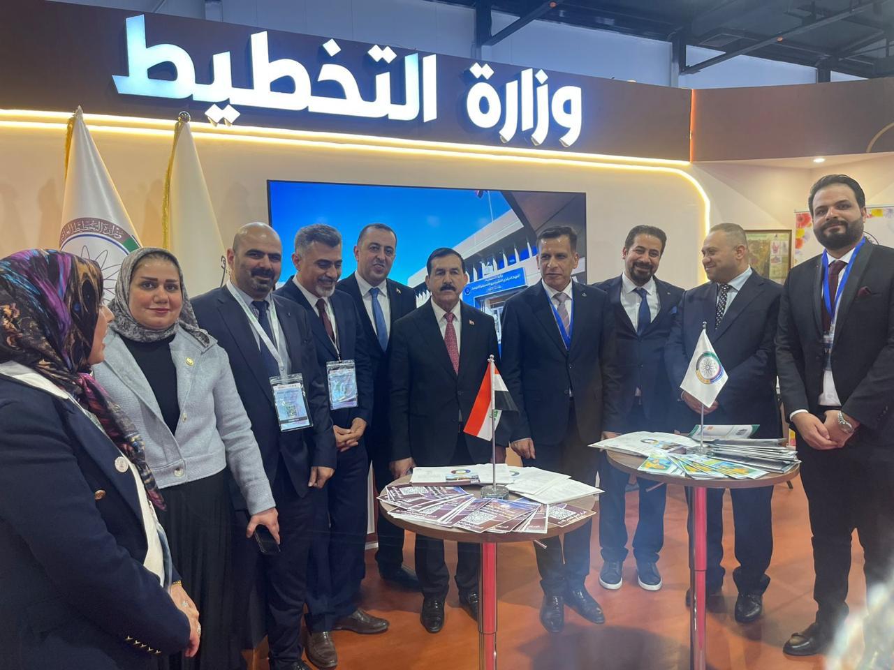 You are currently viewing جناح وزارة التخطيط في معرض بغداد الدولي بدورته الـ(49)، يشهد اقبالا شعبيا ورسميا