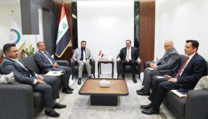 Read more about the article وزير التخطيط وكالة يبحث مع محافظ ميسان واقع المشاريع في المحافظة وسبل انجازها