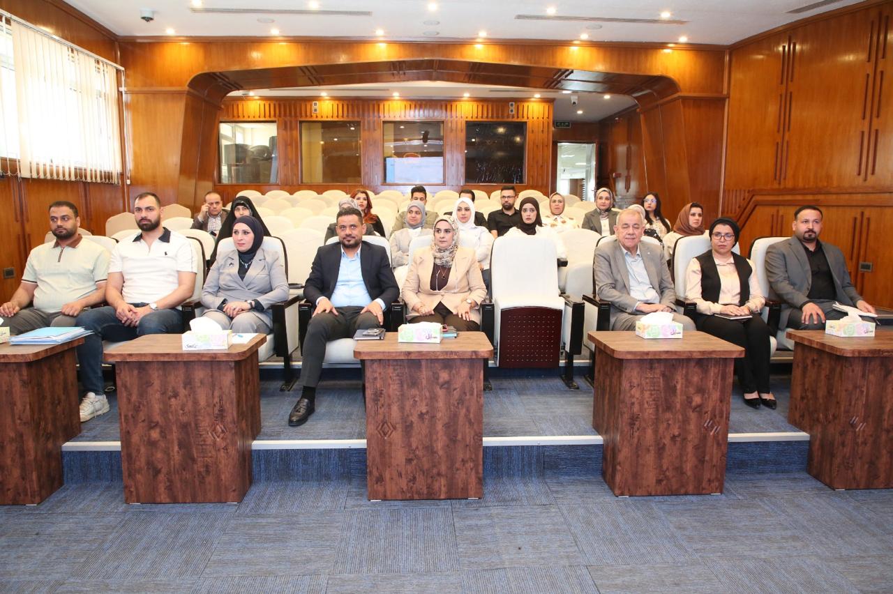 You are currently viewing وزارة التخطيط تعقدُ حلقة دراسية مُتخصصة حول إعداد وصياغة المناهج الوزارية والبرامج الحكومية