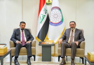Read more about the article وزير التخطيط وكالة يلتقي محافظ بابل والوفد المرافق له