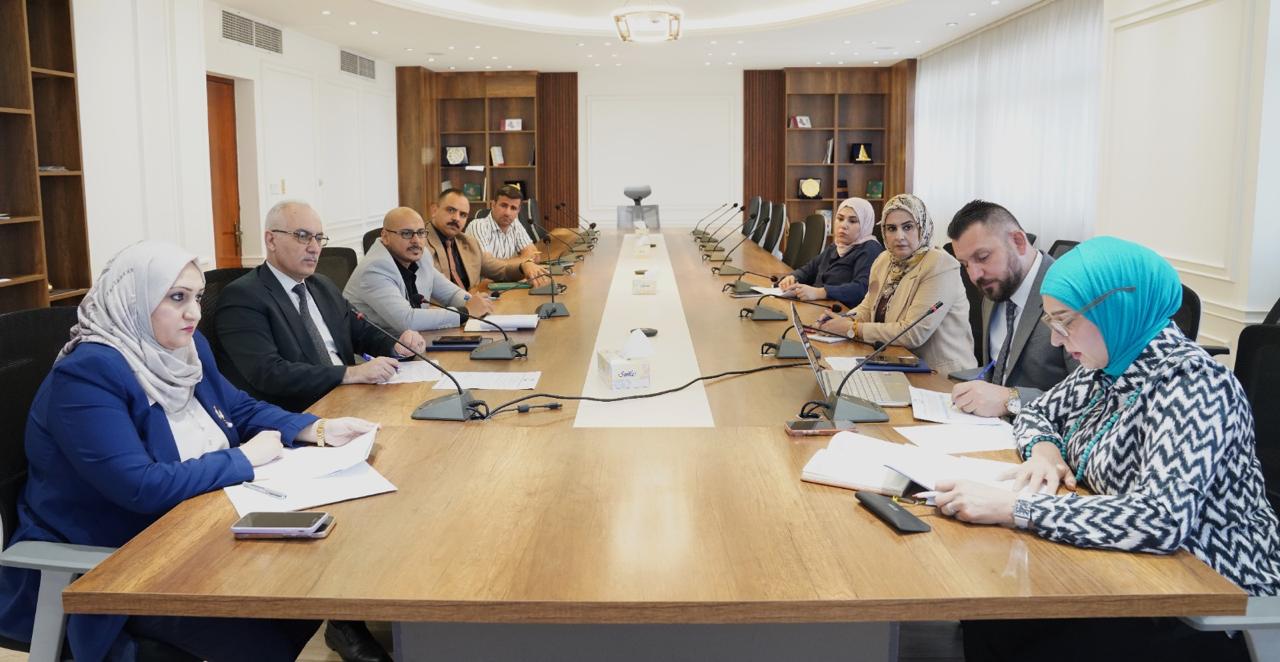 You are currently viewing وزارة التخطيط تناقش تطوير الأداء المؤسسي وإعداد وثيقة تقييم 2025