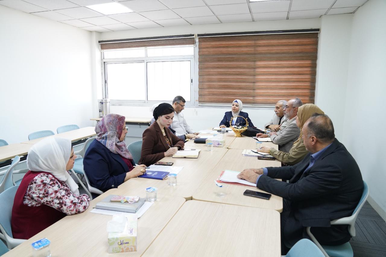 You are currently viewing وزارة التخطيط تناقش معايير السكن والتنمية