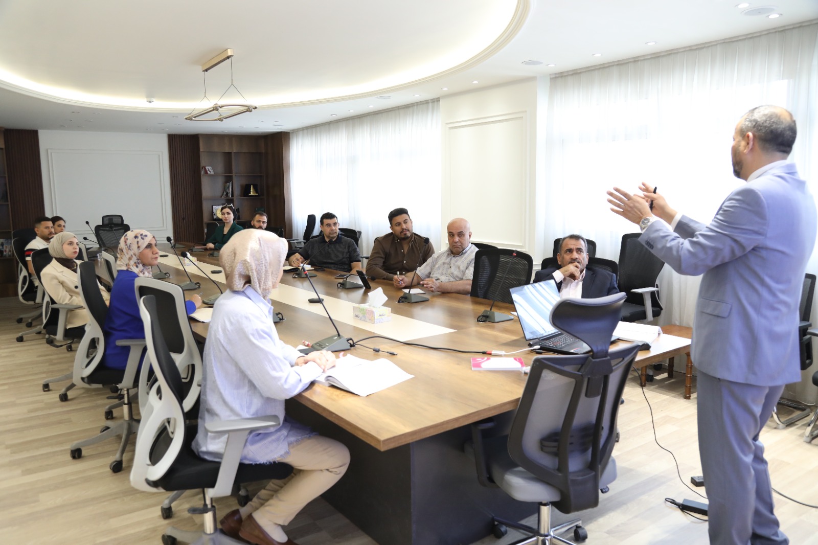 Read more about the article وزارة التخطيط تقيم ورشة عمل حول الوثيقة القياسية التخصصية لتجهيز الأنظمة المعلوماتية