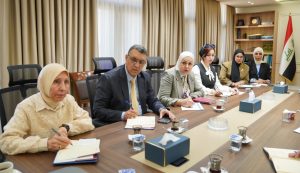 وزارة التخطيط تناقش آليات عمل لجنة تبسيط الإجراءات والخدمات الحكومية