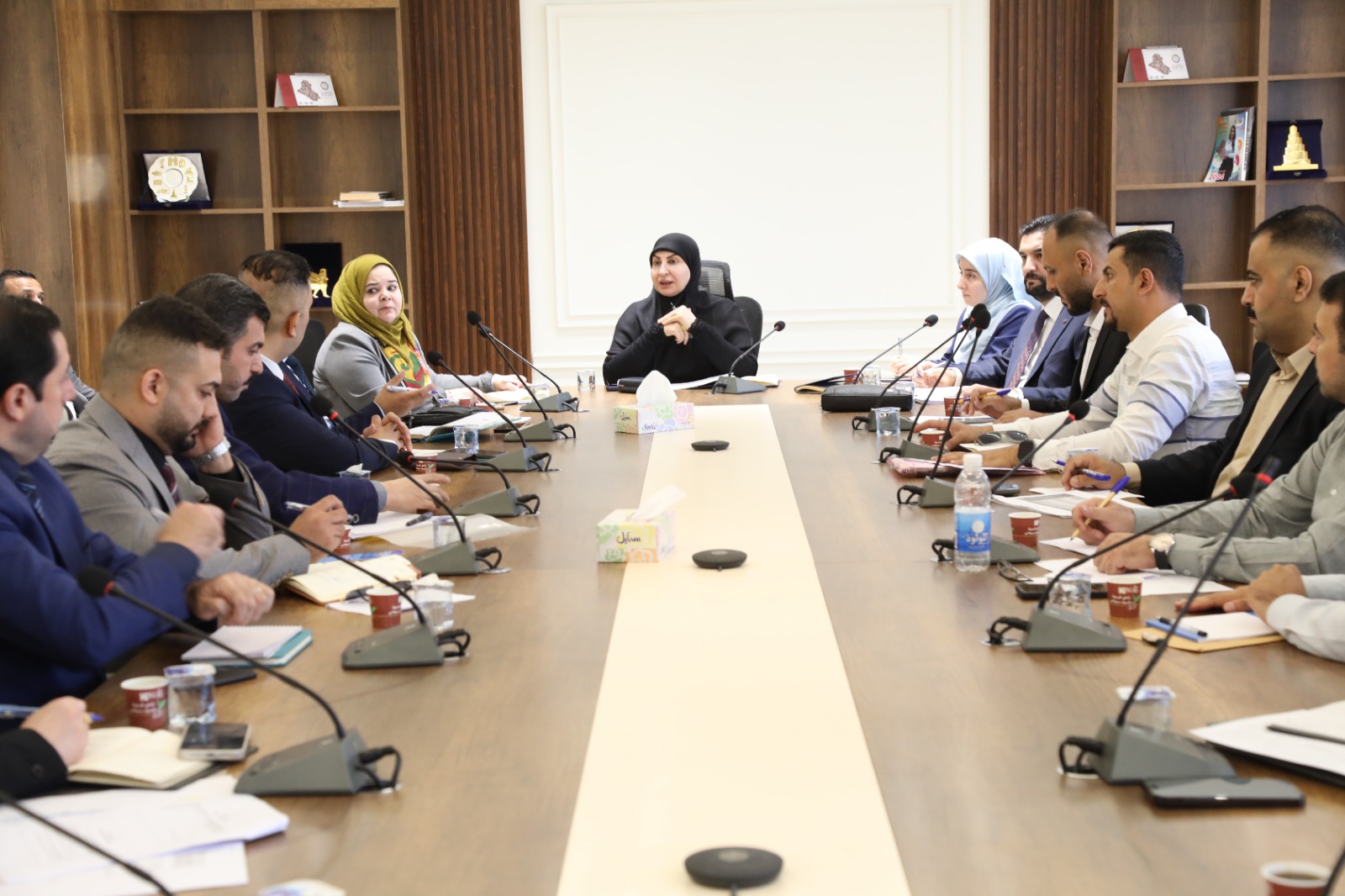 You are currently viewing وزارة التخطيط تناقش محاور استراتيجية معالجة الاقتصاد غير المنظم في العراق وآليات تنفيذها