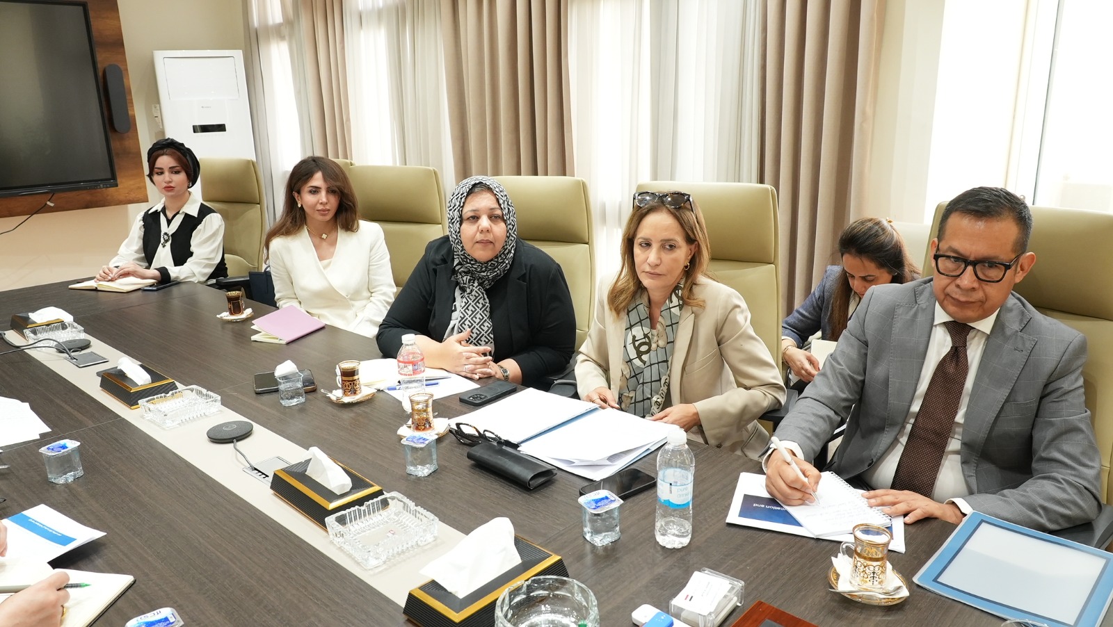 Read more about the article وزارة التخطيط تبحث مع البنك الدولي آليات دعم وتطوير قطاع التعليم في العراق