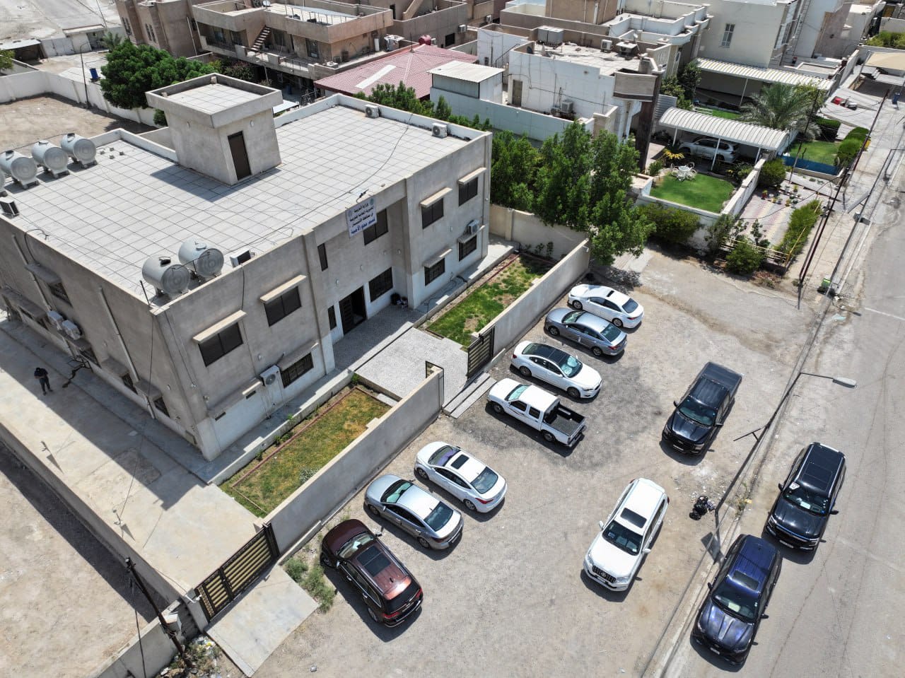 You are currently viewing وزارة التخطيط تبحثُ ميدانياٌ إمكانية استئناف العمل بمشروع إنشاء (16) مدرسة مُختلفة السّعات في مُحافظة الانبار