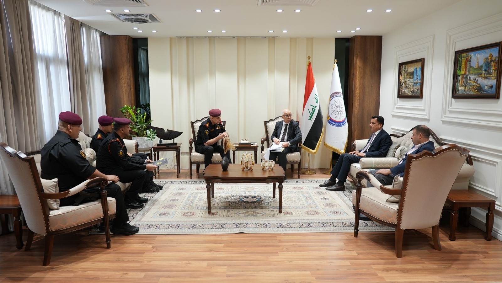Read more about the article وكيل وزارة التخطيط يلتقي رئيس جهاز مكافحة الإرهاب لبحث موازنة الجهاز ودعم مشاريعه