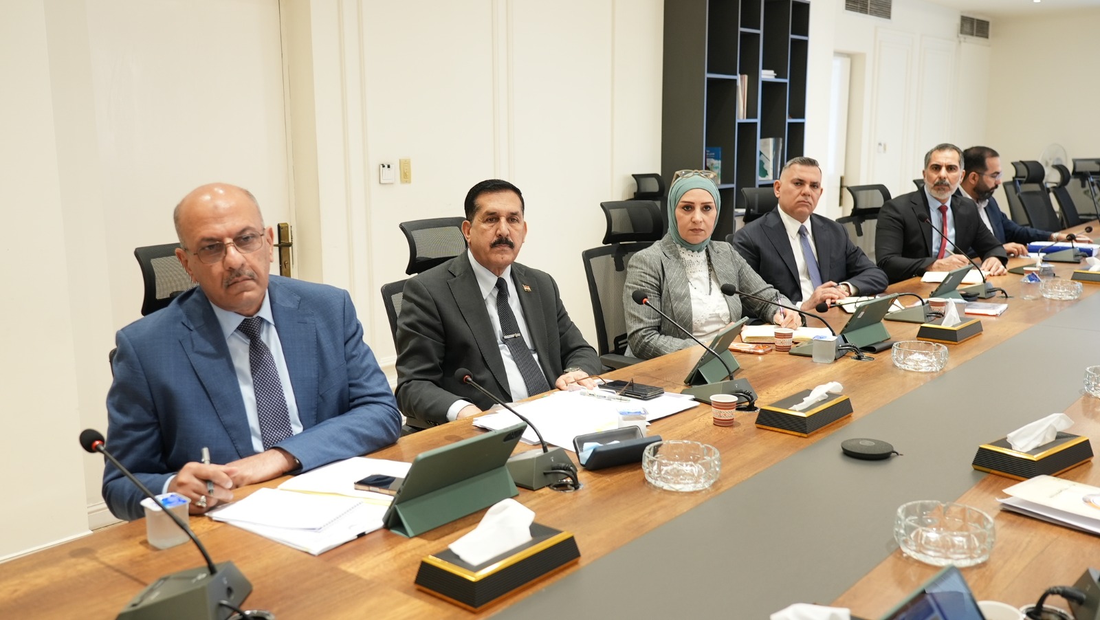 Read more about the article وزارة التخطيط تعقدُ اجتماعاٌ لمناقشة إجراءات الوزارة الخاصة بالبرنامج الحكومي