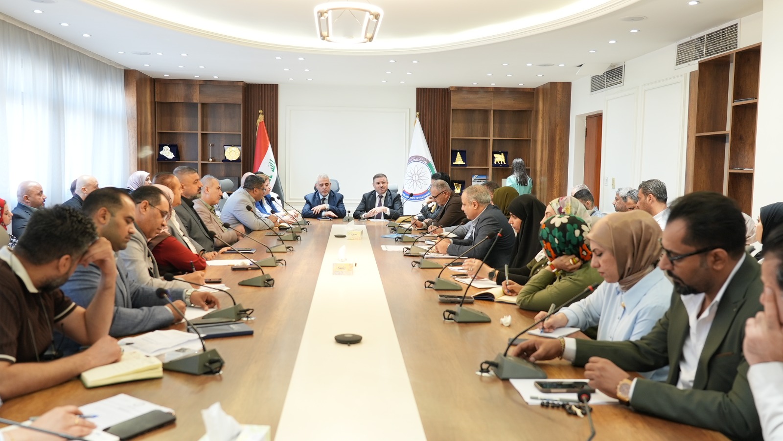 You are currently viewing وزارة التخطيط تعقدُ اجتماعاً بشأن آليات تفعيل نظام إدارة التنمية العراقية (IDMS) وتطويره