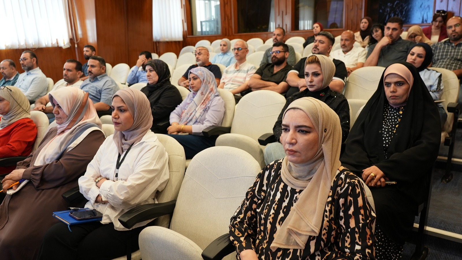 Read more about the article وزارة التخطيط تنظم ندوة حول الشفافية في العقود والمشتريات الحكومية وفق معايير النزاهة