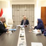وزارة التخطيط وبرنامج الأغذية العالمي يبحثان تعزيز التعاون التنموي وتسليم الخطة الاستراتيجية الوطنية للأعوام (2026–2029)