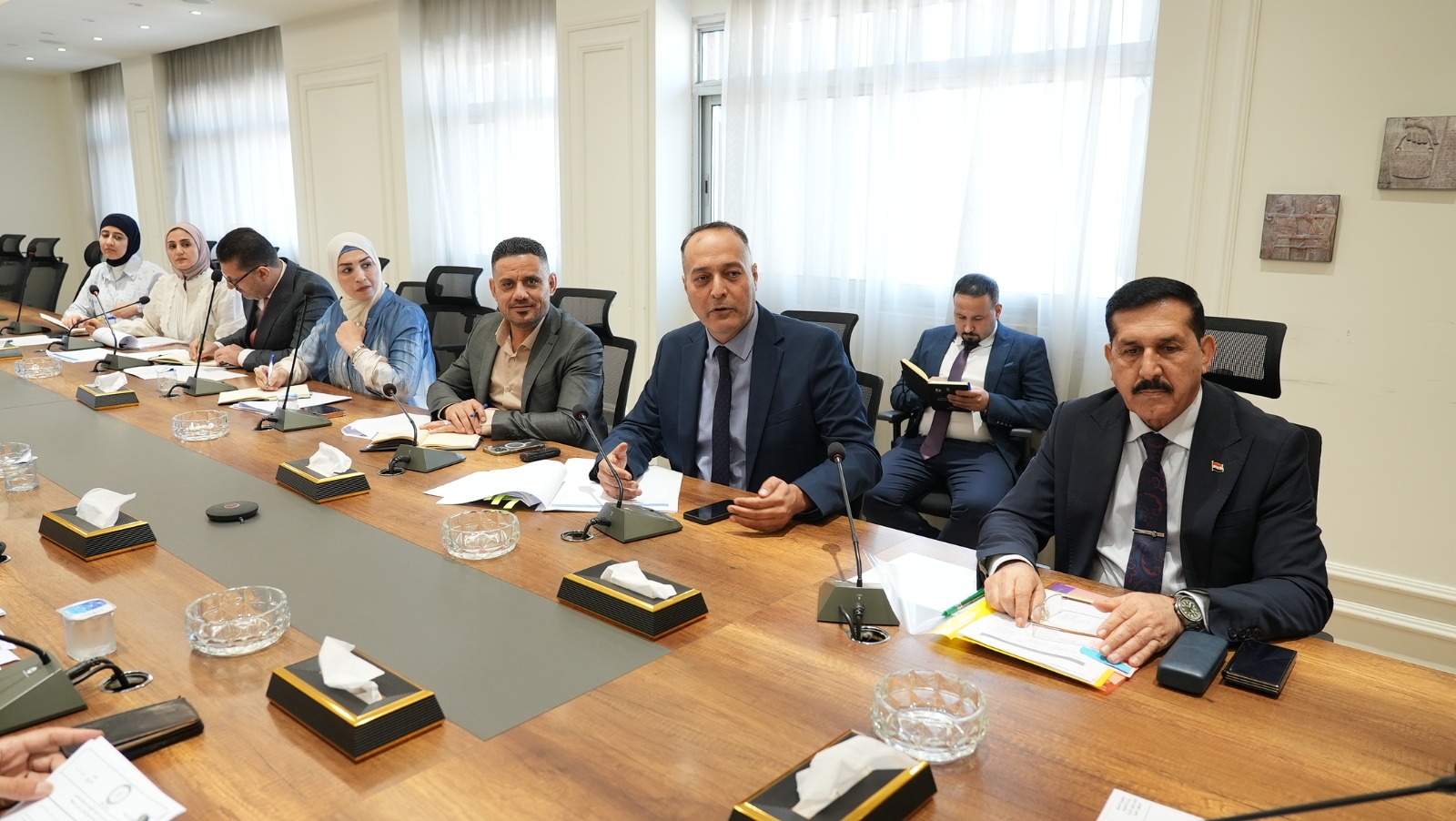 Read more about the article وزارة التخطيط تعقدُ اجتماعاً تشاورياً لمناقشة صيغ التعاون الدولي وتعزيز الشراكات الاستراتيجية المُستدامة
