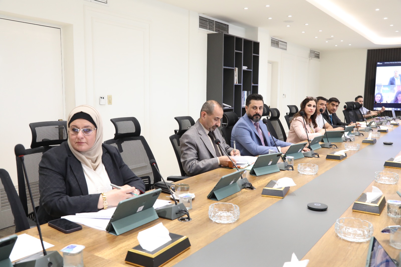 You are currently viewing اللجنة الفنية للقمة العربية للمشروعات الصًغيرة والمتوسطة تعقد اجتماعها الخامس في وزارة التخطيط