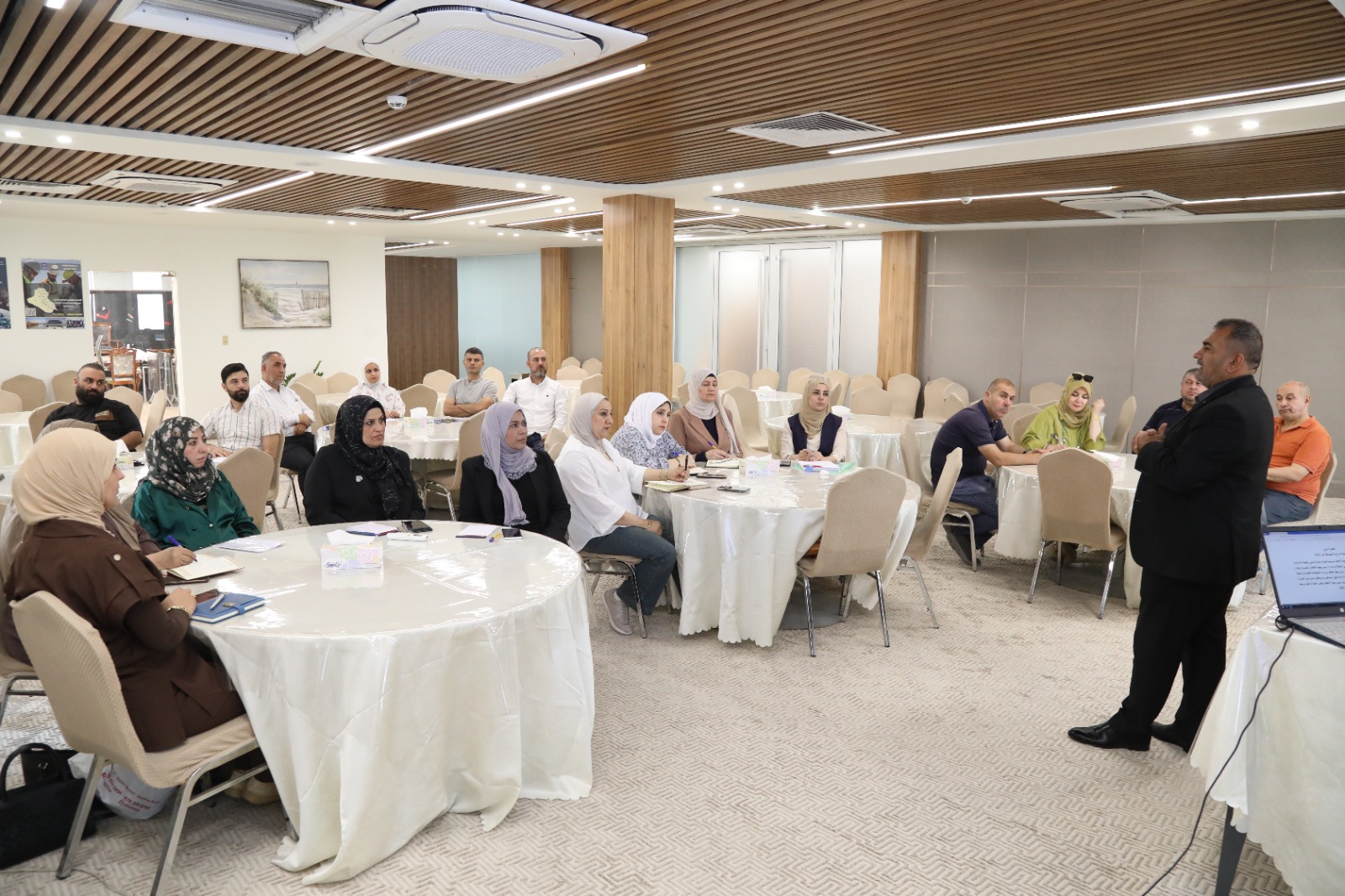 Read more about the article وزارة التخطيط تنفذٌ دورة تدريبية عن ثغرات الفساد في المناقصات